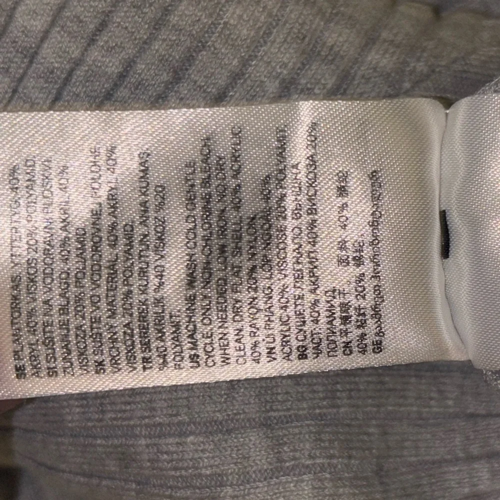 H&M Ribbed Grey Button Sweater - Picture 3 of 4